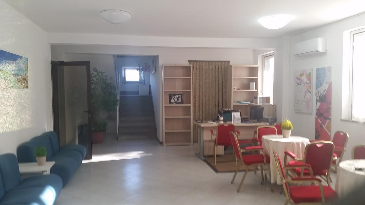 Residence Calaghenaモンテパオーネ エクステリア 写真