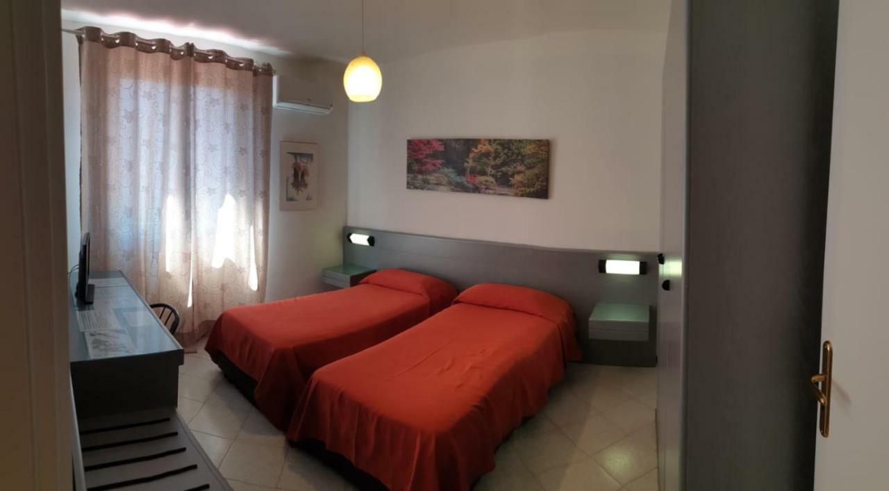 Residence Calaghenaモンテパオーネ エクステリア 写真