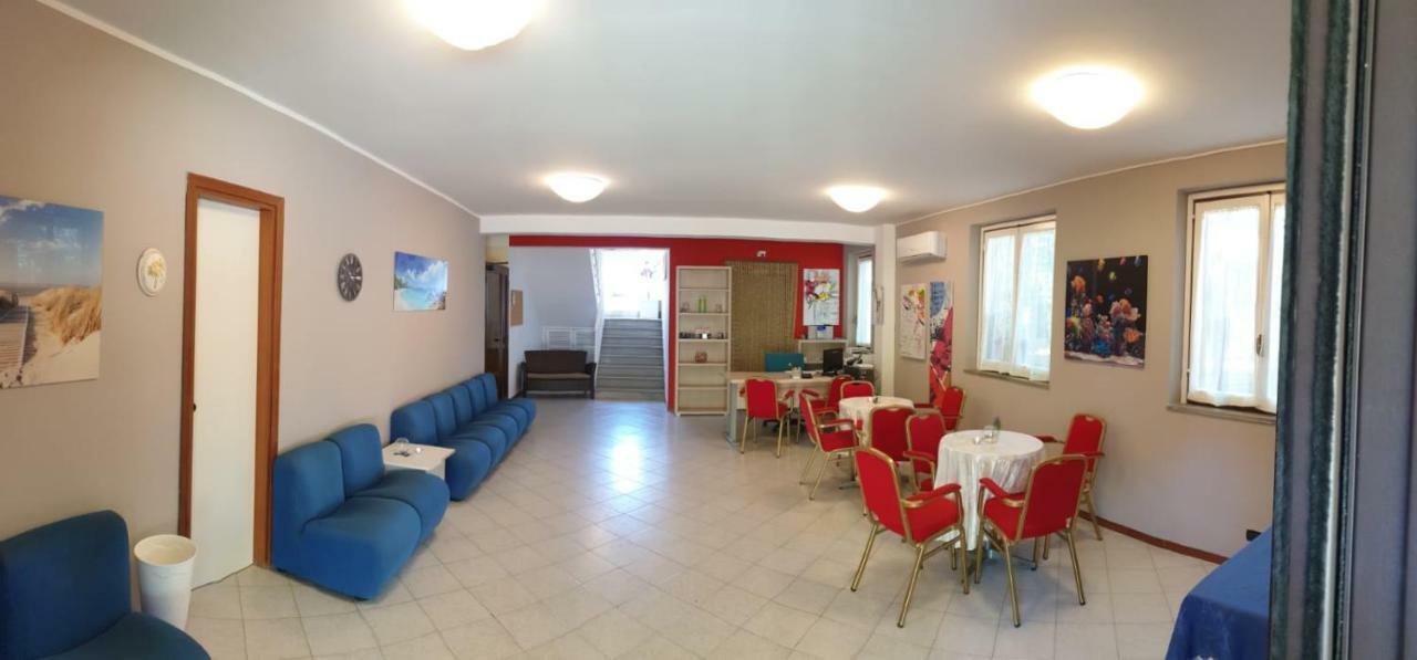 Residence Calaghenaモンテパオーネ エクステリア 写真
